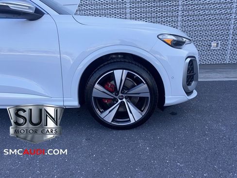New 2025 Audi SQ5 Premium Plus image 3