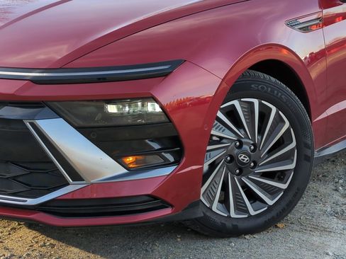 Certified 2025 Hyundai Sonata Limited image 21