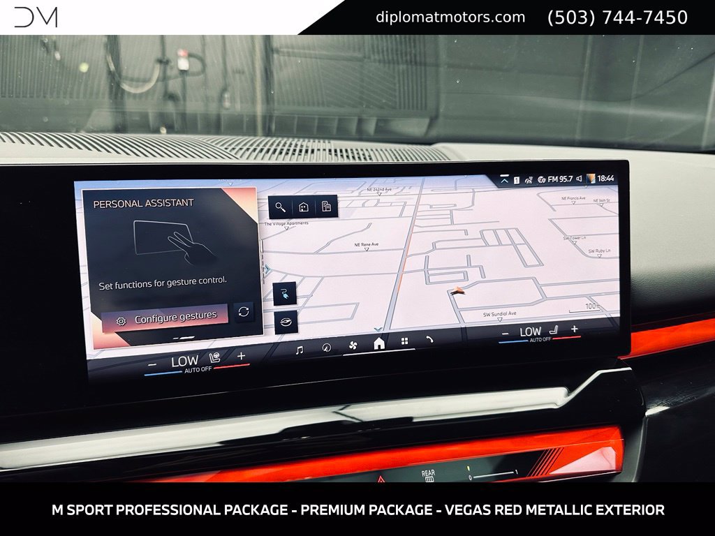 Used 2025 BMW i5 xDrive40 w/ M Sport Package AWD/4WD image 38