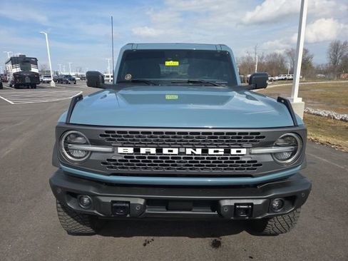 Used 2022 Ford Bronco Badlands image 3