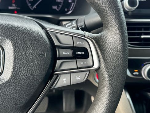 Used 2019 Honda Accord LX image 25