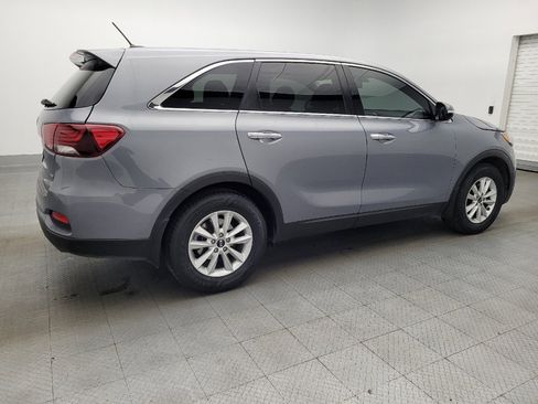 Used 2020 Kia Sorento LX image 10