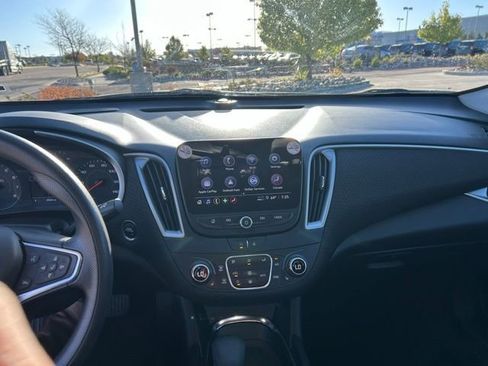 Used 2024 Chevrolet Malibu LT FWD image 32