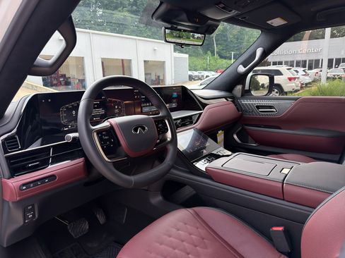 Used 2026 INFINITI QX80 Autograph w/ Premium Cargo Package AWD/4WD image 10