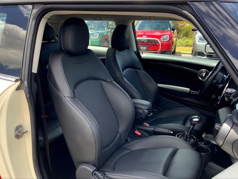 Used 2019 MINI Cooper S w/ Signature Upholstery Package image 7