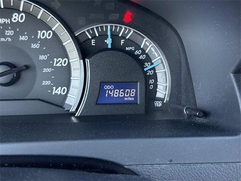 Used 2012 Toyota Camry SE image 30