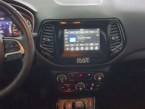 Used 2018 Jeep Compass Latitude w/ Popular Equipment Group image 28