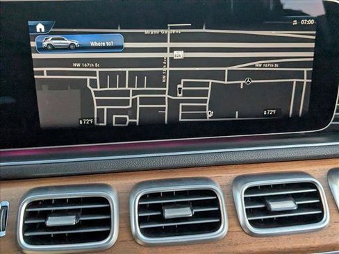 Used 2025 Mercedes-Benz GLE 450e 4MATIC image 14