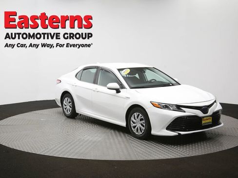 Used 2020 Toyota Camry LE image 50