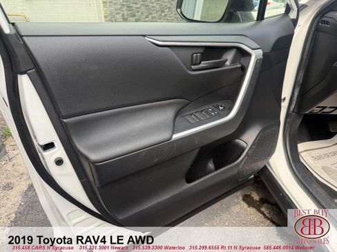 Used 2019 Toyota RAV4 LE w/ All Weather Liner Package AWD/4WD image 9