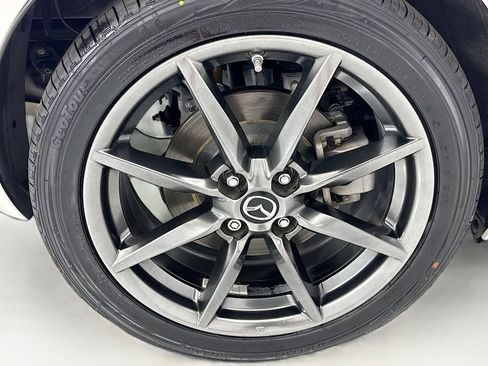 Used 2019 MAZDA MX-5 Miata Grand Touring w/ GT-S Package RWD image 29