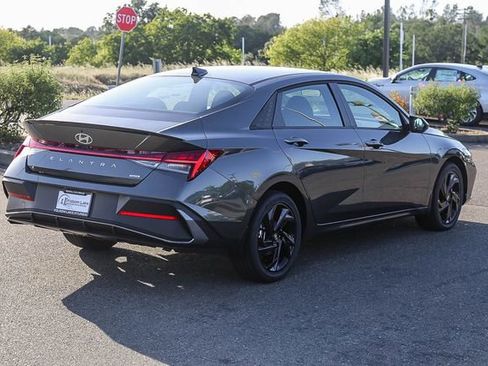 New 2026 Hyundai Elantra Sport FWD image 5