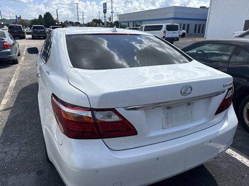 Used 2012 Lexus LS 460 w/ Luxury Value Edition RWD image 8