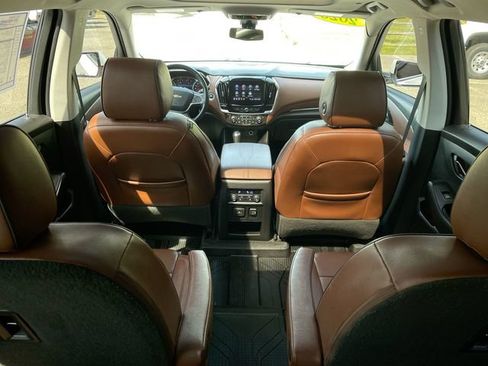 Used 2020 Chevrolet Traverse High Country w/ LPO, Floor Liner Package AWD/4WD image 38
