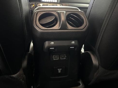 Used 2020 Jeep Wrangler Unlimited Sahara w/ Uconnect 4C Nav & Sound Group image 19