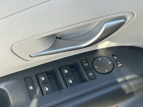 Used 2025 Hyundai Tucson SEL FWD image 23