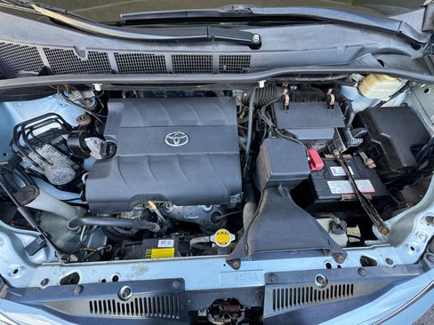 Used 2016 Toyota Sienna LE image 23