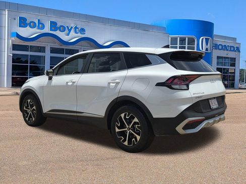 Used 2024 Kia Sportage EX FWD image 7