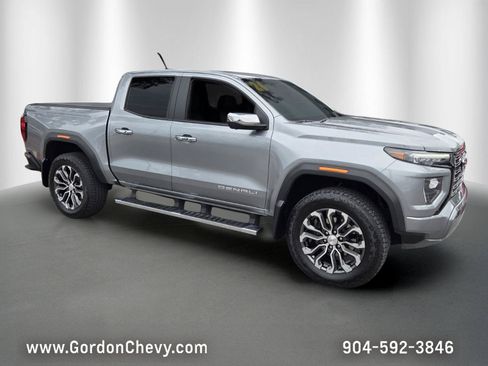 Used 2026 GMC Canyon Denali AWD/4WD image 8