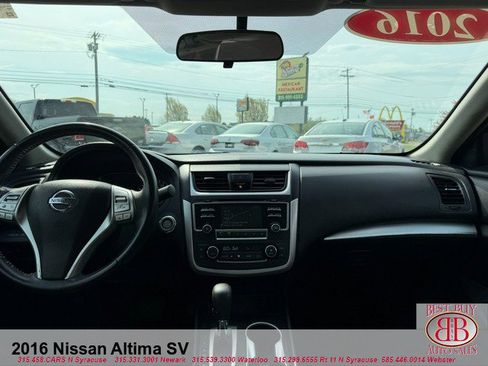 Used 2016 Nissan Altima 2.5 SV FWD image 11