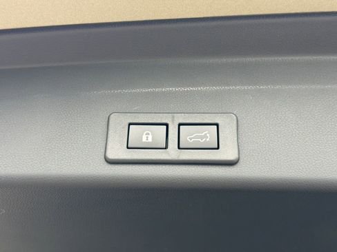 New 2026 Subaru Ascent Limited AWD/4WD image 13