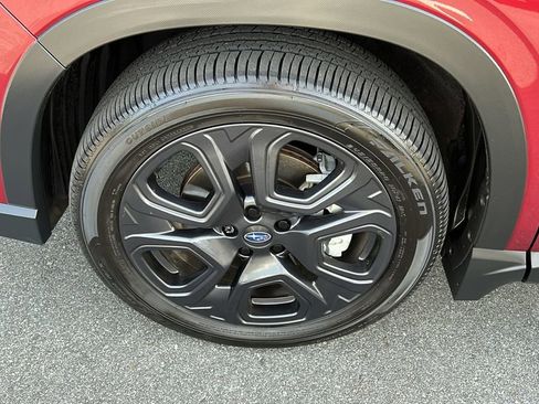 Certified 2025 Subaru Ascent Bronze Edition image 5