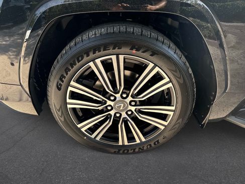 New 2026 Lexus LX 700h Luxury AWD/4WD image 10