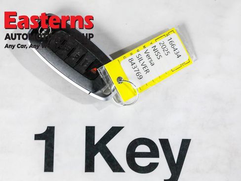 Used 2025 Nissan Versa SR w/ Trunk Package image 24