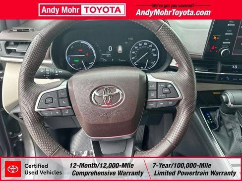 Certified 2023 Toyota Sienna Platinum AWD/4WD image 16
