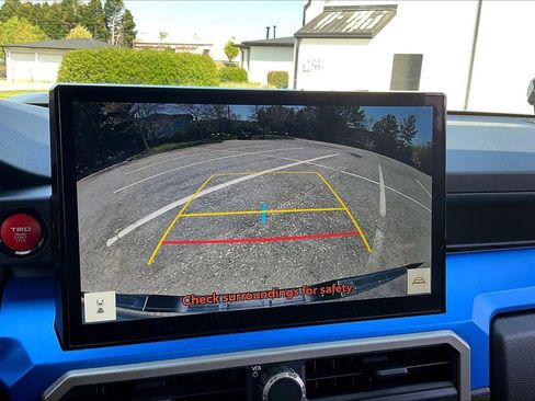 Used 2024 Toyota Tacoma TRD Sport image 15