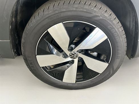 Used 2025 Volkswagen Taos S AWD/4WD image 11