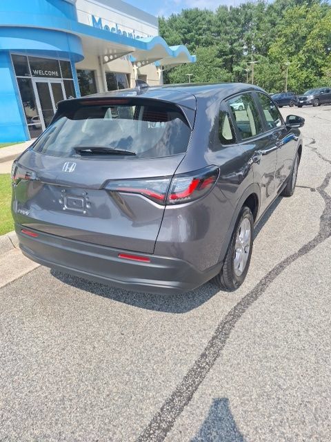 Used 2023 Honda HR-V LX image 6