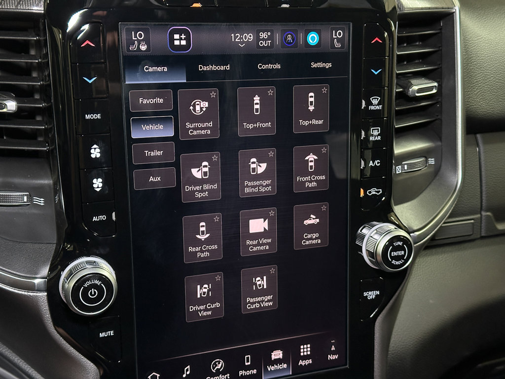 New 2026 RAM 3500 Big Horn AWD/4WD image 37