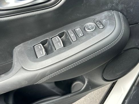 New 2026 Honda HR-V EX-L image 11