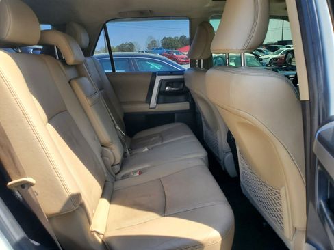 Used 2015 Toyota 4Runner Limited AWD/4WD image 34