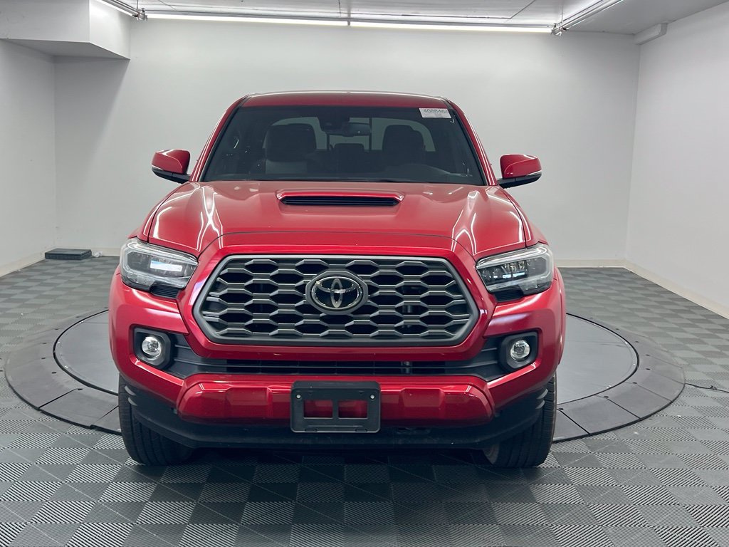 Used 2023 Toyota Tacoma TRD Sport AWD/4WD image 4