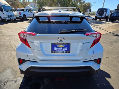 Used 2021 Toyota C-HR Limited image 5