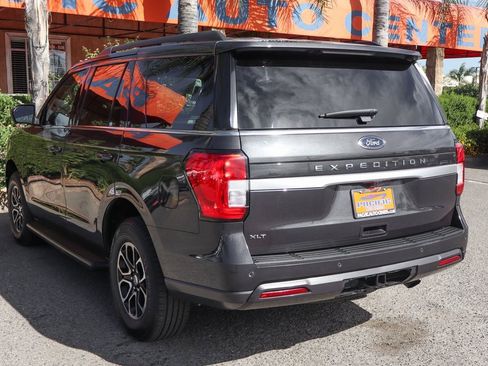 Used 2022 Ford Expedition XLT image 6