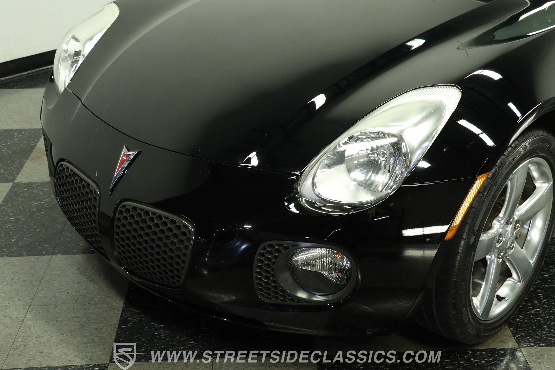 Used 2007 Pontiac Solstice GXP w/ Premium Package RWD image 19