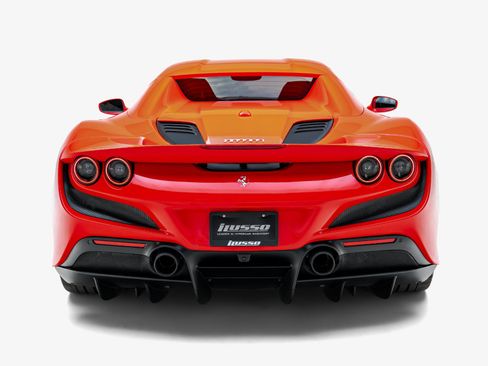 Used 2022 Ferrari F8 Tributo RWD image 16