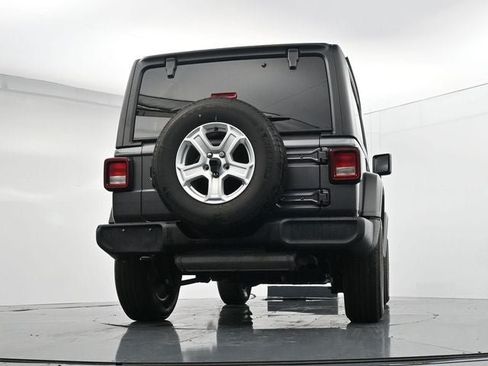 Used 2023 Jeep Wrangler Sport AWD/4WD image 38