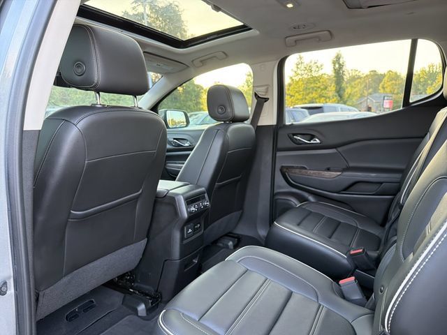 Used 2023 GMC Acadia Denali w/ Denali Ultimate Package FWD image 12