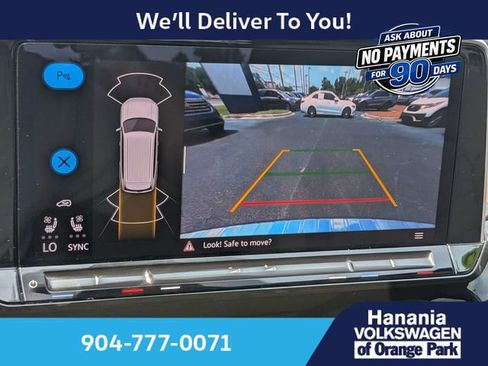 Used 2026 Volkswagen Atlas SE FWD image 23