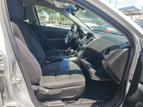 Used 2013 Chevrolet Cruze LT FWD image 8