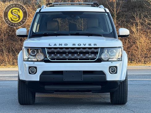 Used 2016 Land Rover LR4 HSE image 2