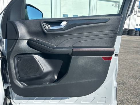 Used 2025 Ford Escape ST-Line Select AWD/4WD image 46