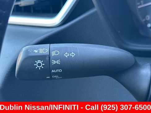 Used 2024 Toyota Corolla SE w/ SE Premium Package FWD image 37
