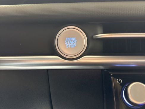 Certified 2025 Hyundai Santa Cruz SEL image 11