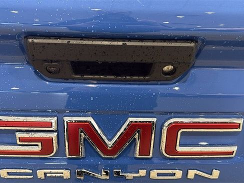 New 2025 GMC Canyon Elevation w/ Convenience Package image 9