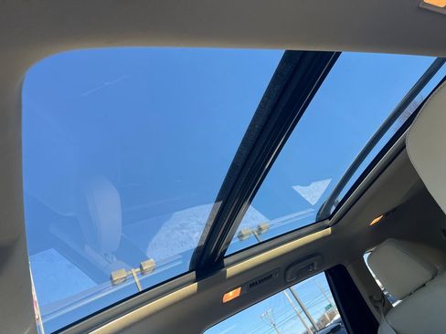 Used 2015 Toyota Highlander Limited Platinum image 21